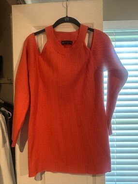 Open-Shoulder Ribbed Sweater - Orange